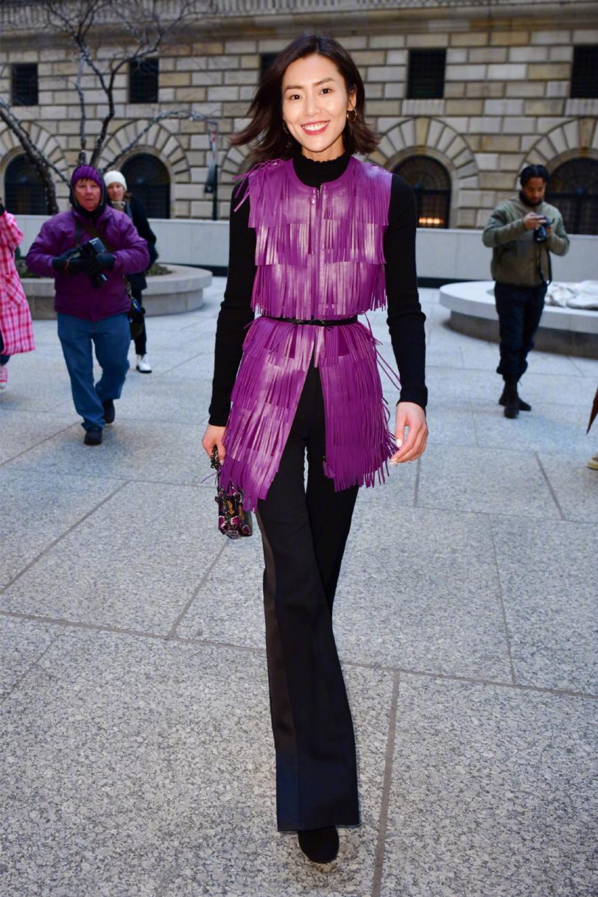 戚薇李承铉黄色衣服 (李承铉戚薇黄色衣服)