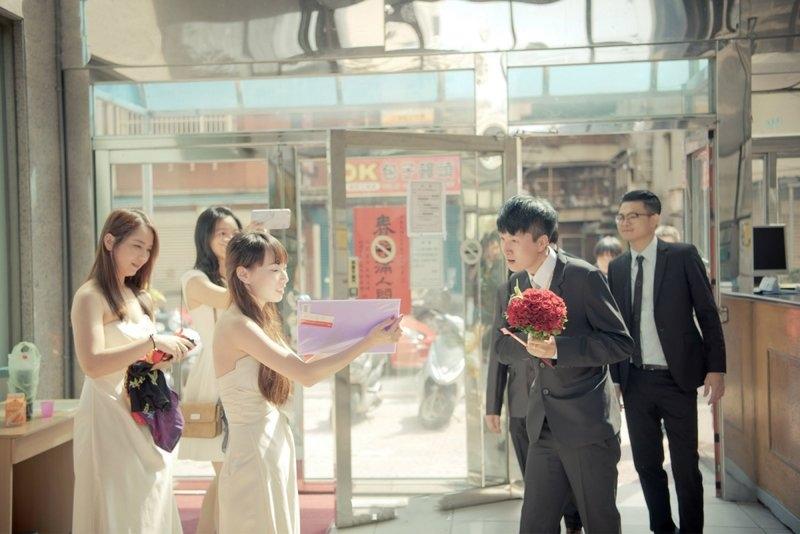 结婚红包随礼什么时候给,男方送结婚聘礼当天要有什么讲究