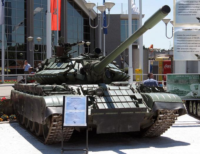 m60巴顿坦克vs酋长坦克,m60巴顿坦克和t72哪个厉害