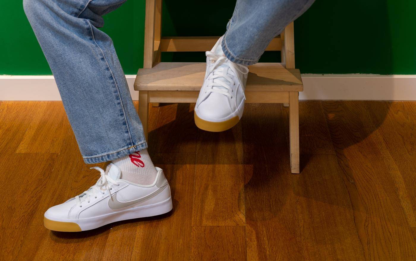 阿迪和彪马小白鞋,阿迪与耐克同类鞋科普