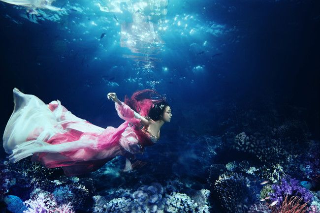 快来感受来自奶妈的爱~剑网三治疗心法cos，五七万真的美貌呀~