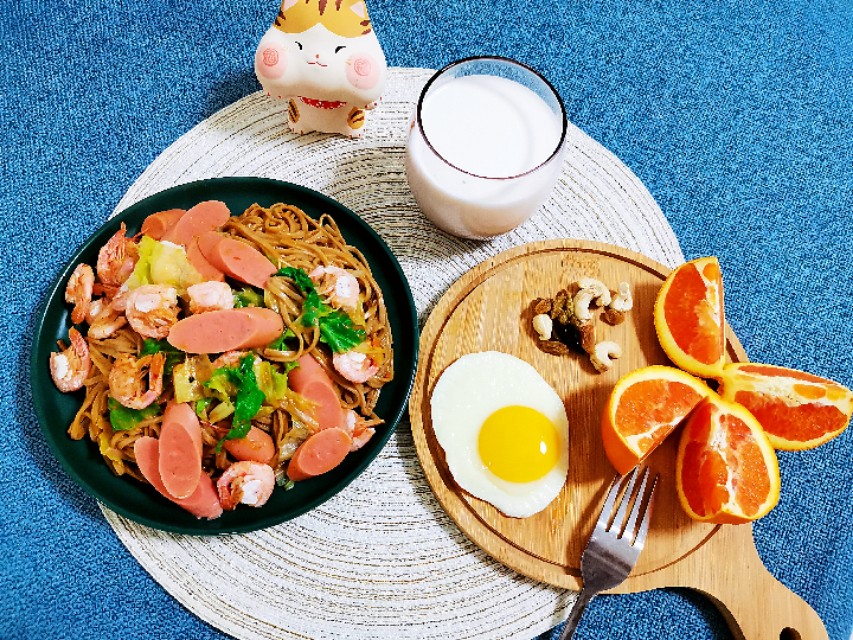 给高中生做午餐,做早餐给高中生