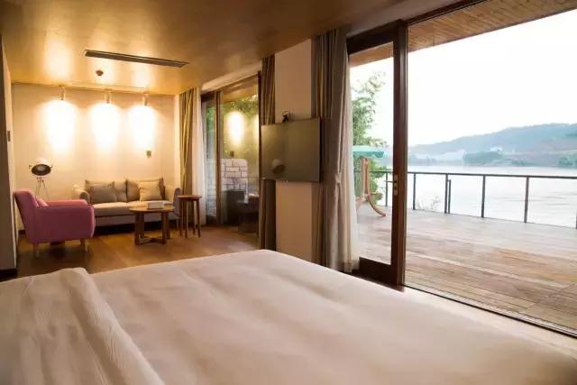 邂逅秋天的千岛湖！光看图已美醉，住这7家美宿避开人群赏湖景山色