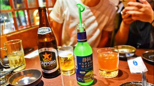 晚上找酒喝的人什么心态,那些深夜喝酒的人都怎么样了