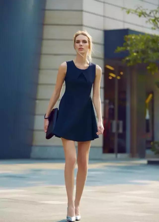 胸大夏天怎样穿,夏天胸大怎么穿