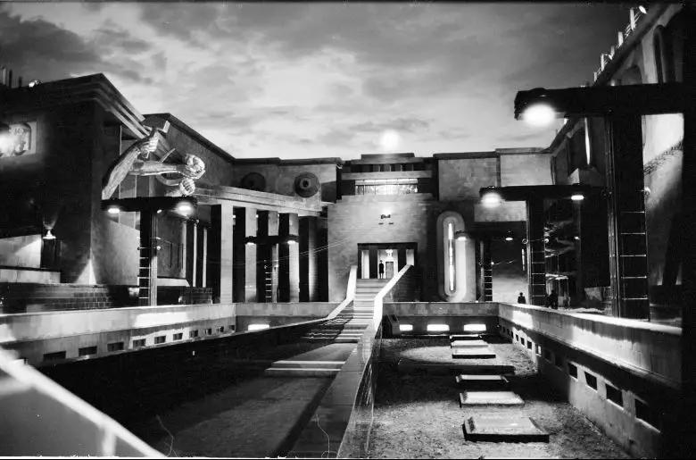 这个震惊世界的电影计划，究竟有多疯狂