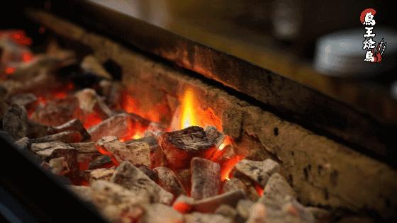 没想到师惠坊这家不足40平米的烤串店,竟是上班族的秘密基地!