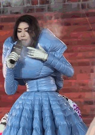 “夺笋啊，羽绒服设计成这样夺笋啊”