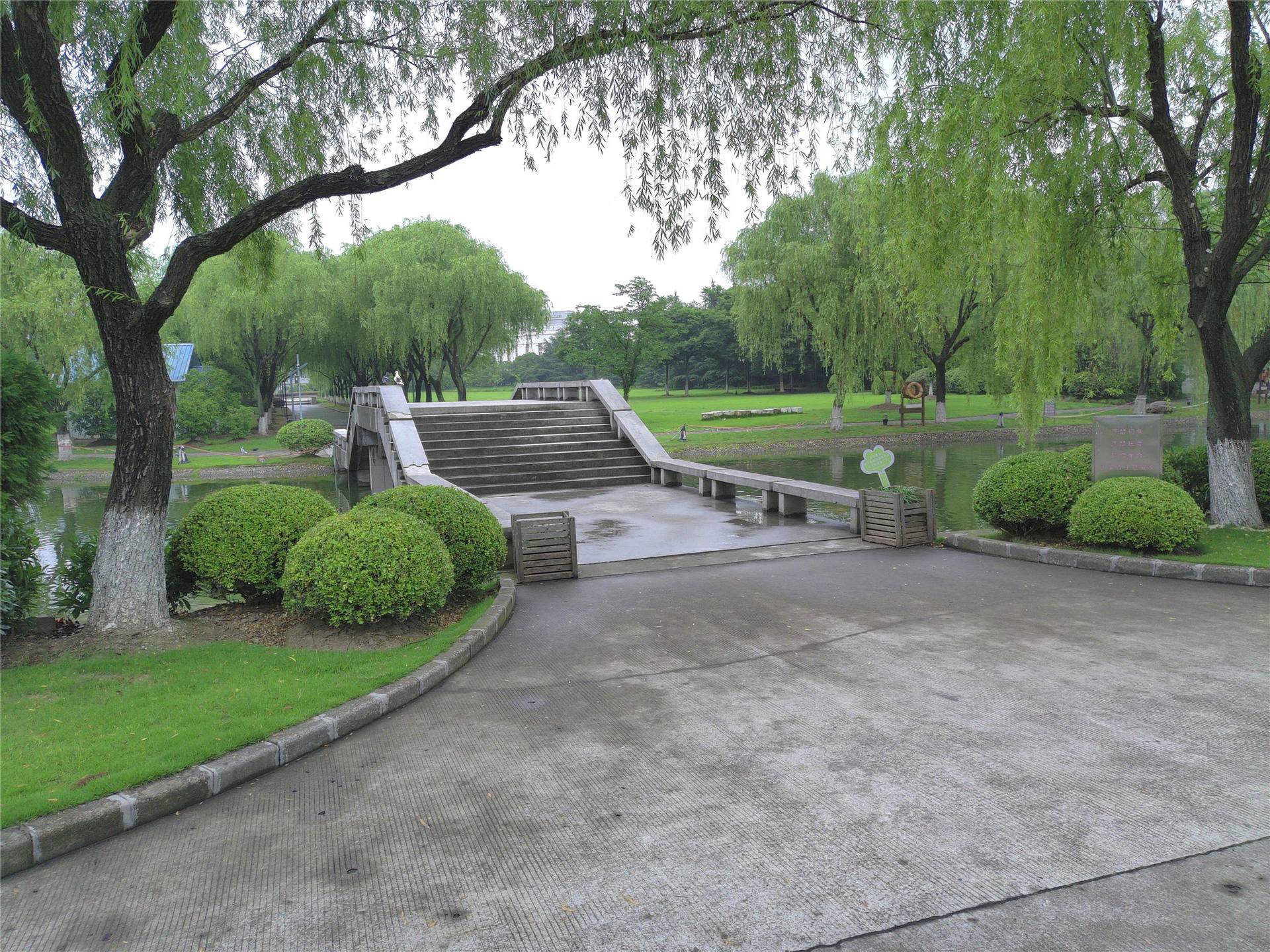 SnoppaVmate掌上防抖云台相机深度评测：日常视频轻松直出