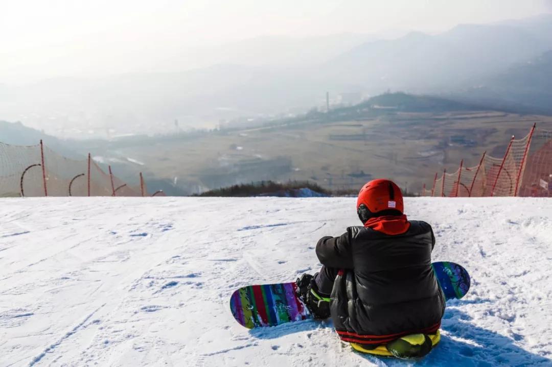 薛家寨照金国际滑雪场,热雪奇迹滑雪场高级道