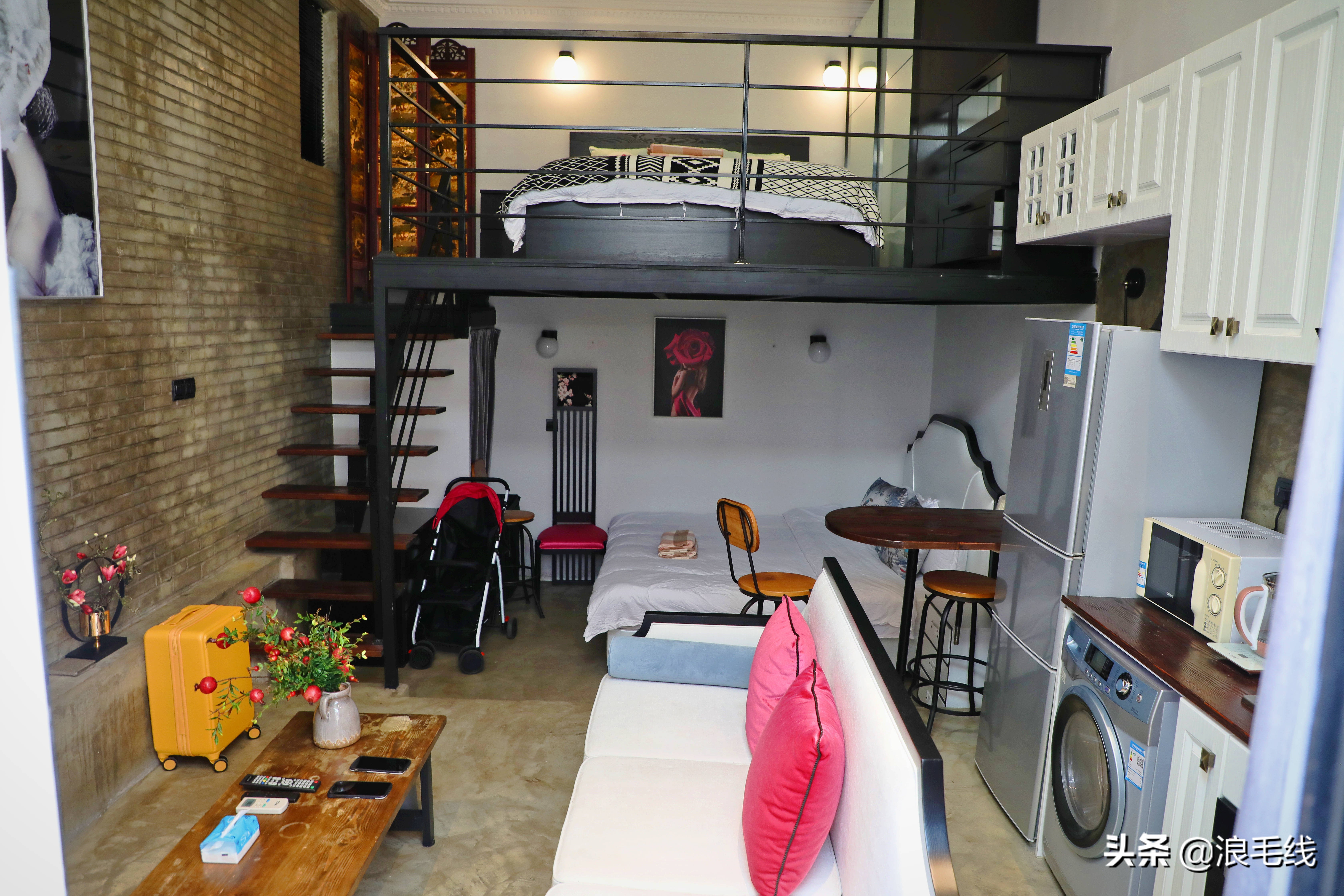 云南俩夫妻入住酒店,夫妻云南旅游民宿