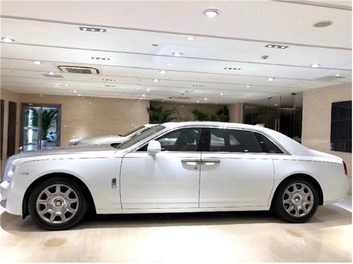 mansory劳斯莱斯古斯特一代,优雅劳斯莱斯古思特