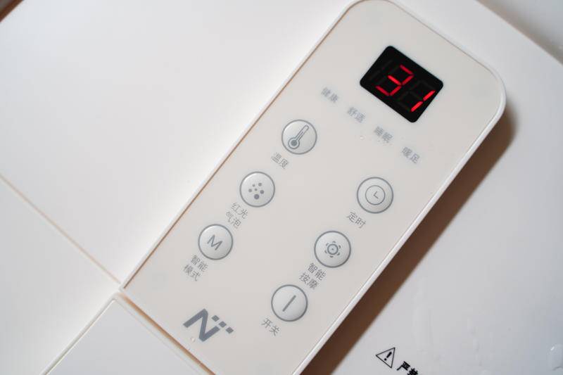 鍙岃剼娴告场鍦ㄦ俯娉夐噷,鍙岃剼娉＄儹姘磋兘鑸掔瓔娲荤粶