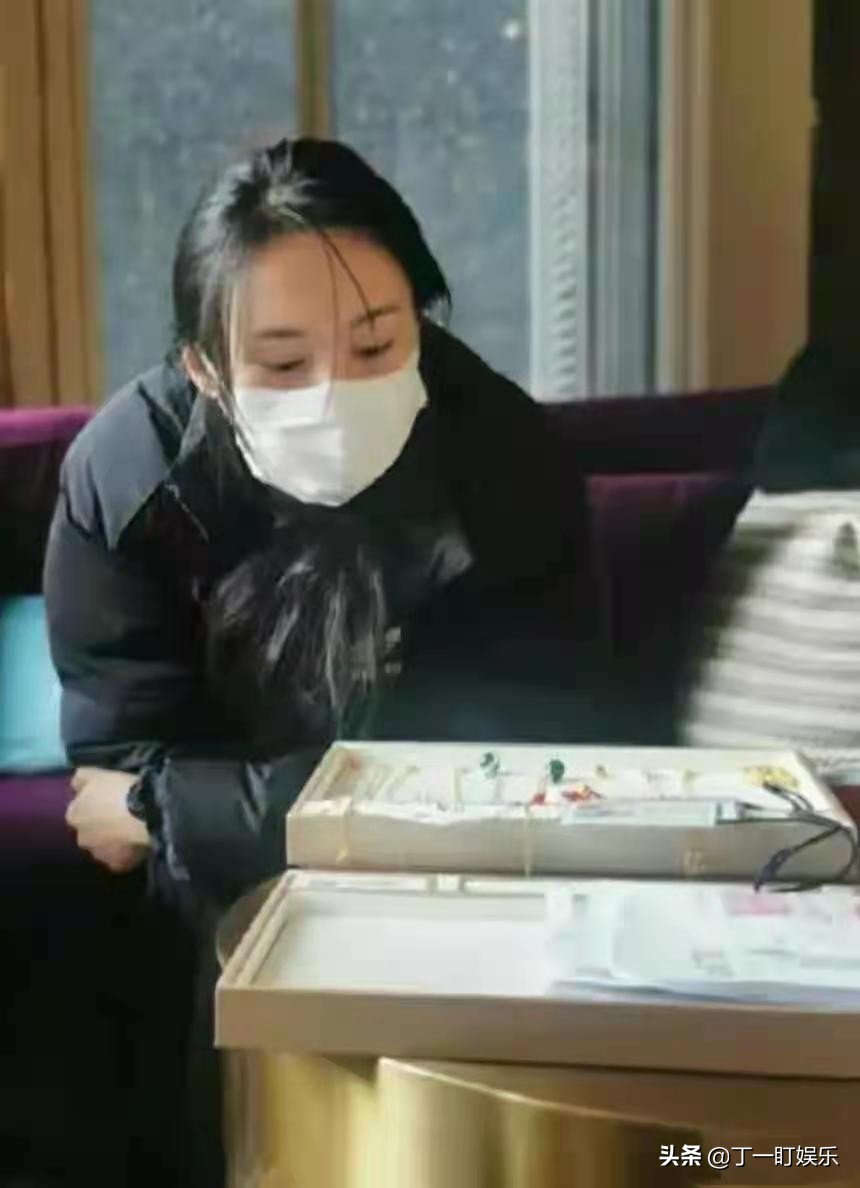 北京文化发公告，否认郑爽天价片酬，张恒合同到底从何而来？