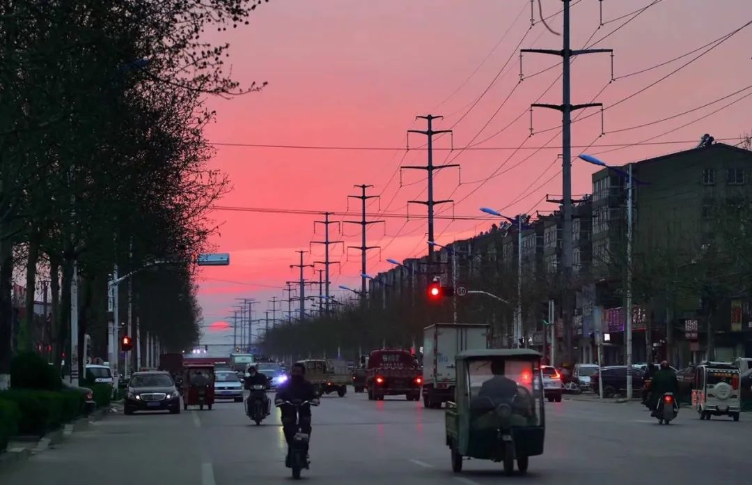 买了一套房子可一点也不高兴,买一套房子就花了几十万