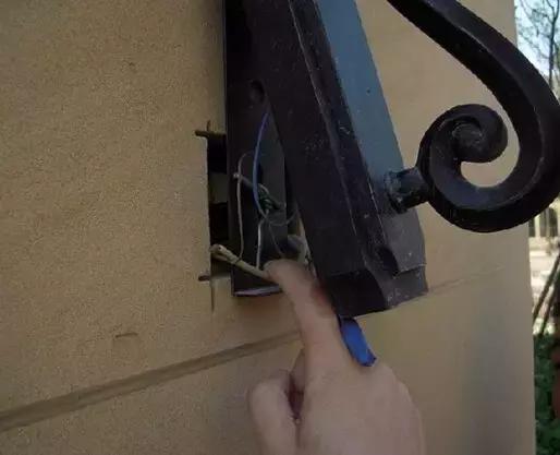 新手电工怎样学习水电,30年老电工接线这波操作才叫专业