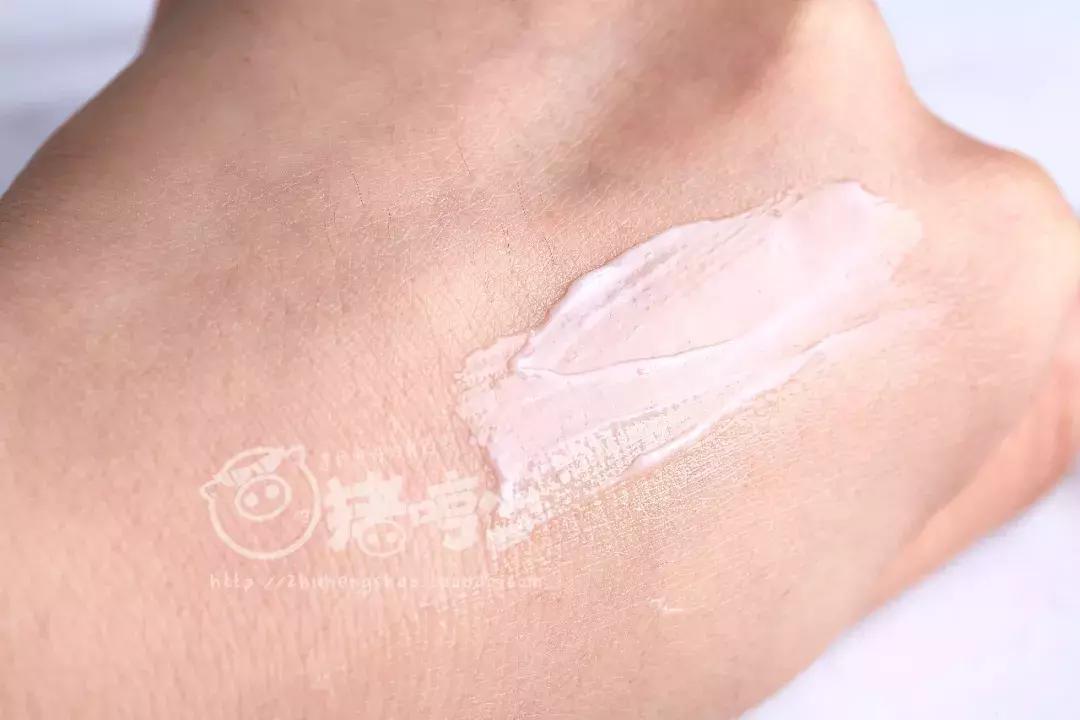 公认最好用10大眼霜40岁,适合40岁女人的淡化细纹的眼霜