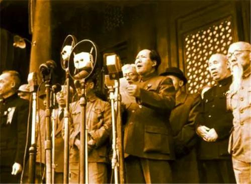 经历过新中国最艰难的岁月,亲历生活艰辛