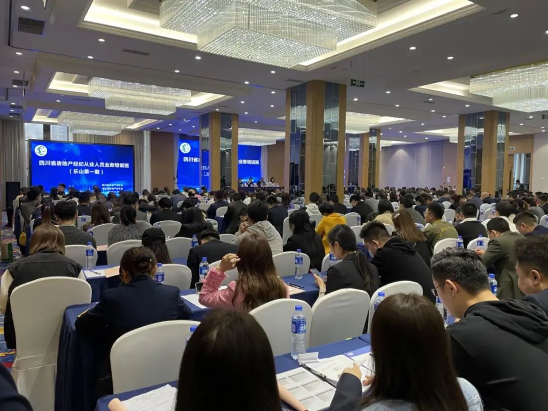 浠婃棩瑙嗙偣鏍忕洰鍥涘窛,浠婃棩瑙嗙偣涔愬北