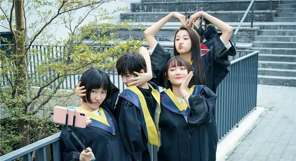 关晓彤现在的评价,关晓彤被网友热评