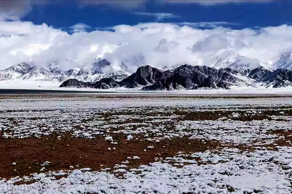 巴音布鲁克镇冬天的生活,巴音郭楞自治州和静县冬天