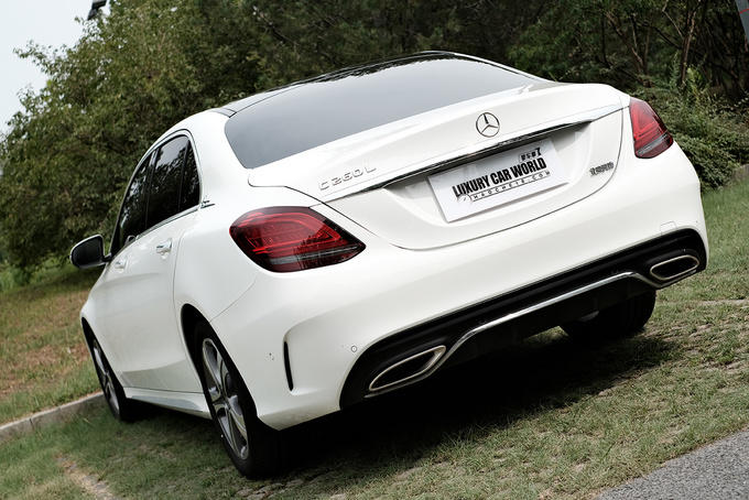 奔驰c级180落地多少钱,豪华奔驰180