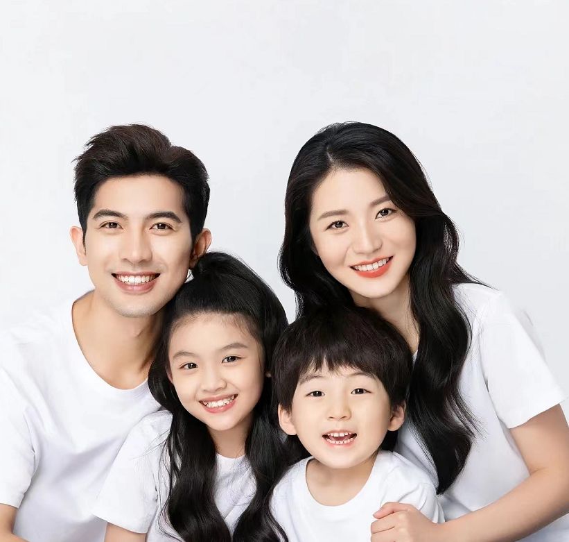 过年拍全家福服装,全家福穿什么衣服拍好看