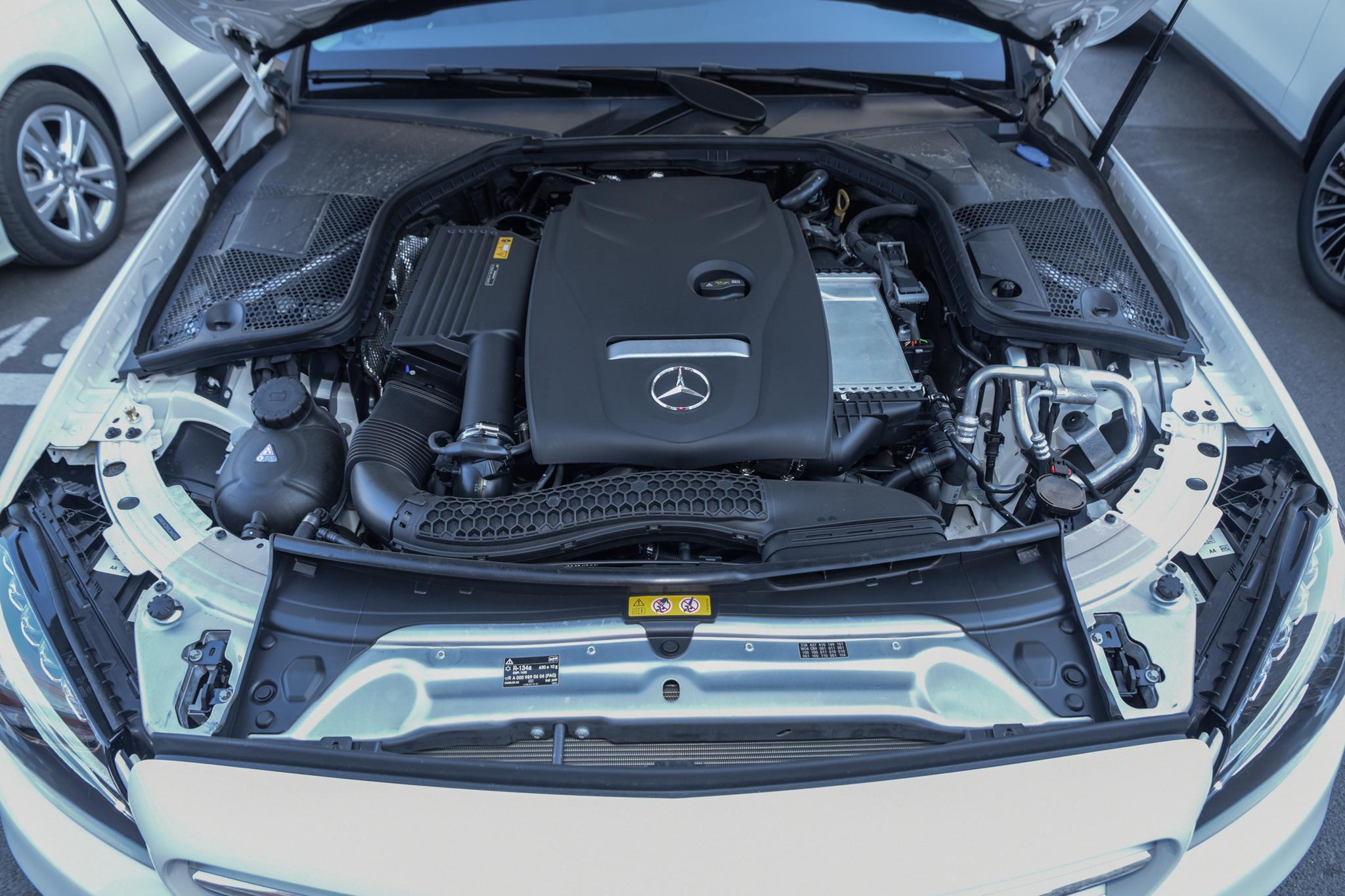 奔驰c级水箱进油,奔驰c级水温一直在80度