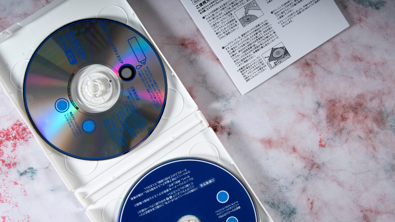 光盘插在光驱上为什么读不出来,win11光驱读不出光盘怎么办