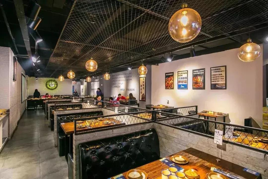 最火爆的炭火牛蛙锅10元,蛙锅牛蛙