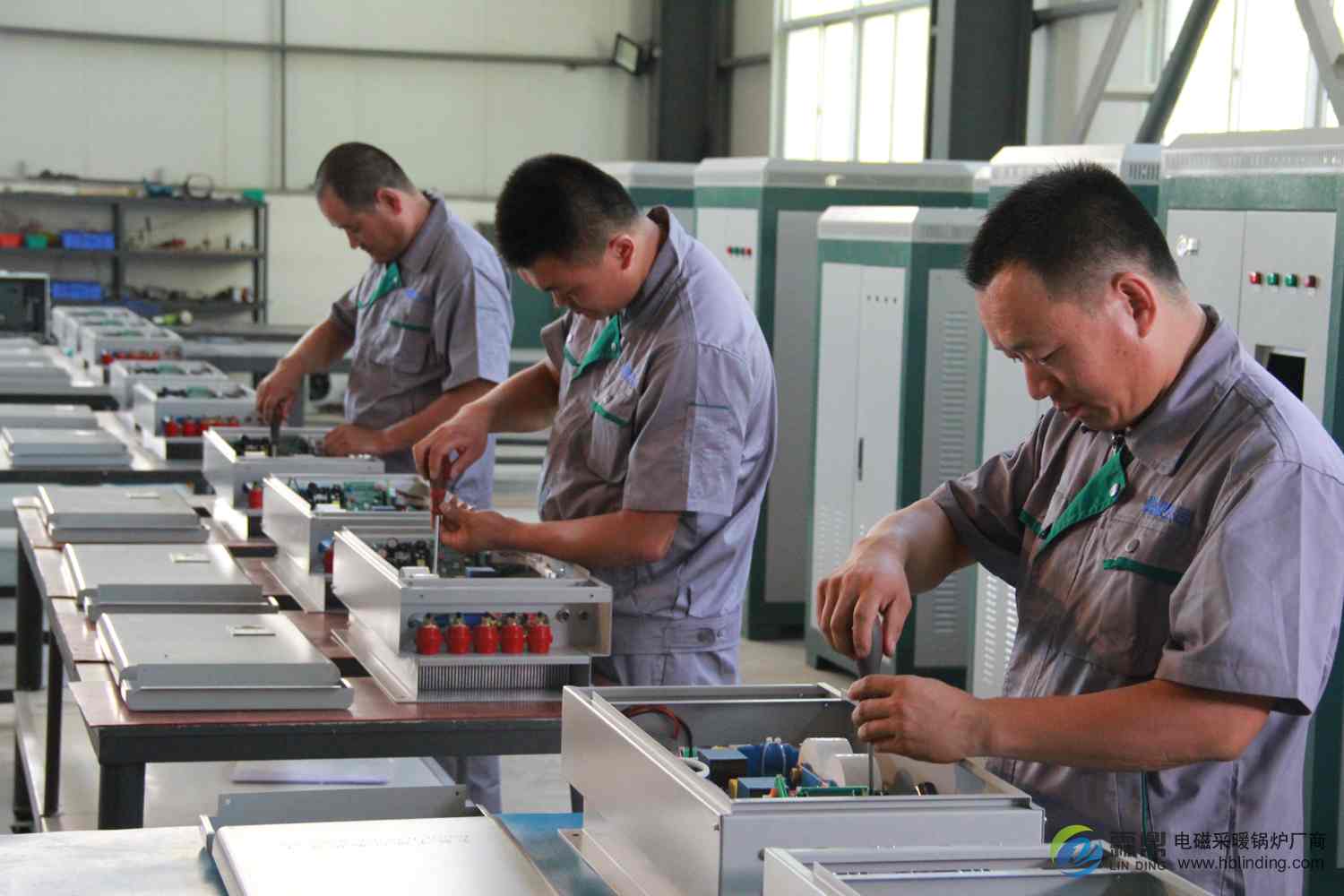 以后家家户户都安装电锅炉取暖，是因为它有这么多优点