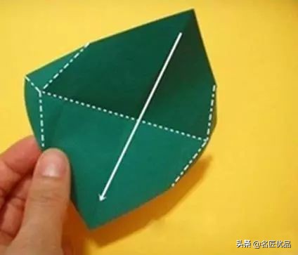 草莓叶子剪纸图,对称草莓剪纸