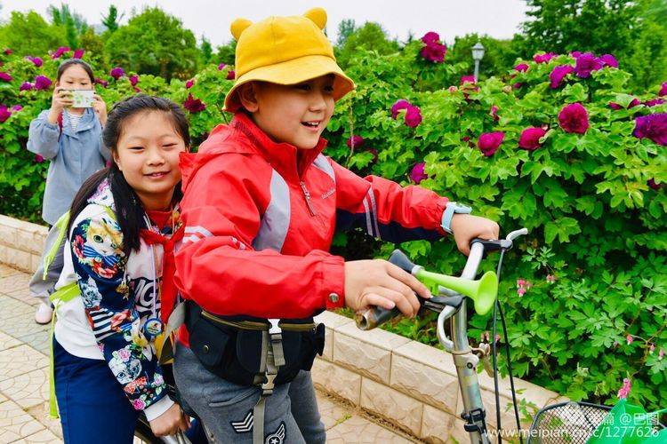 2019年“六一”节，洛阳巴图老师百幅儿童摄影图片