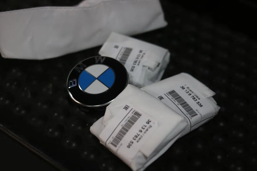 怪兽修车：翻新一辆11年破烂不堪的宝马GT，车况不忍直视