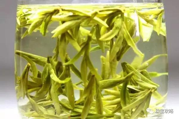 中国5种土豪茶，最贵的克价12万，一壶泡掉上百万