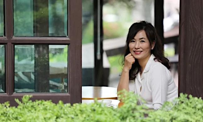 她是富家千金，却花10年揭露性侵真相：我的眼睛总望向受伤的人