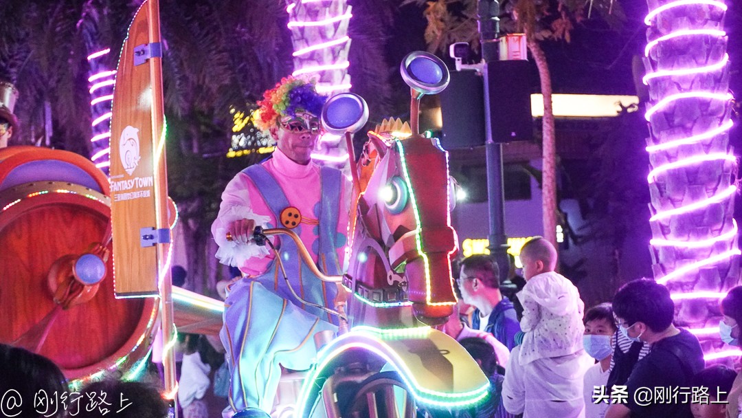 三亚之眼海昌梦幻不夜城,三亚海昌梦幻海洋不夜城网红打卡