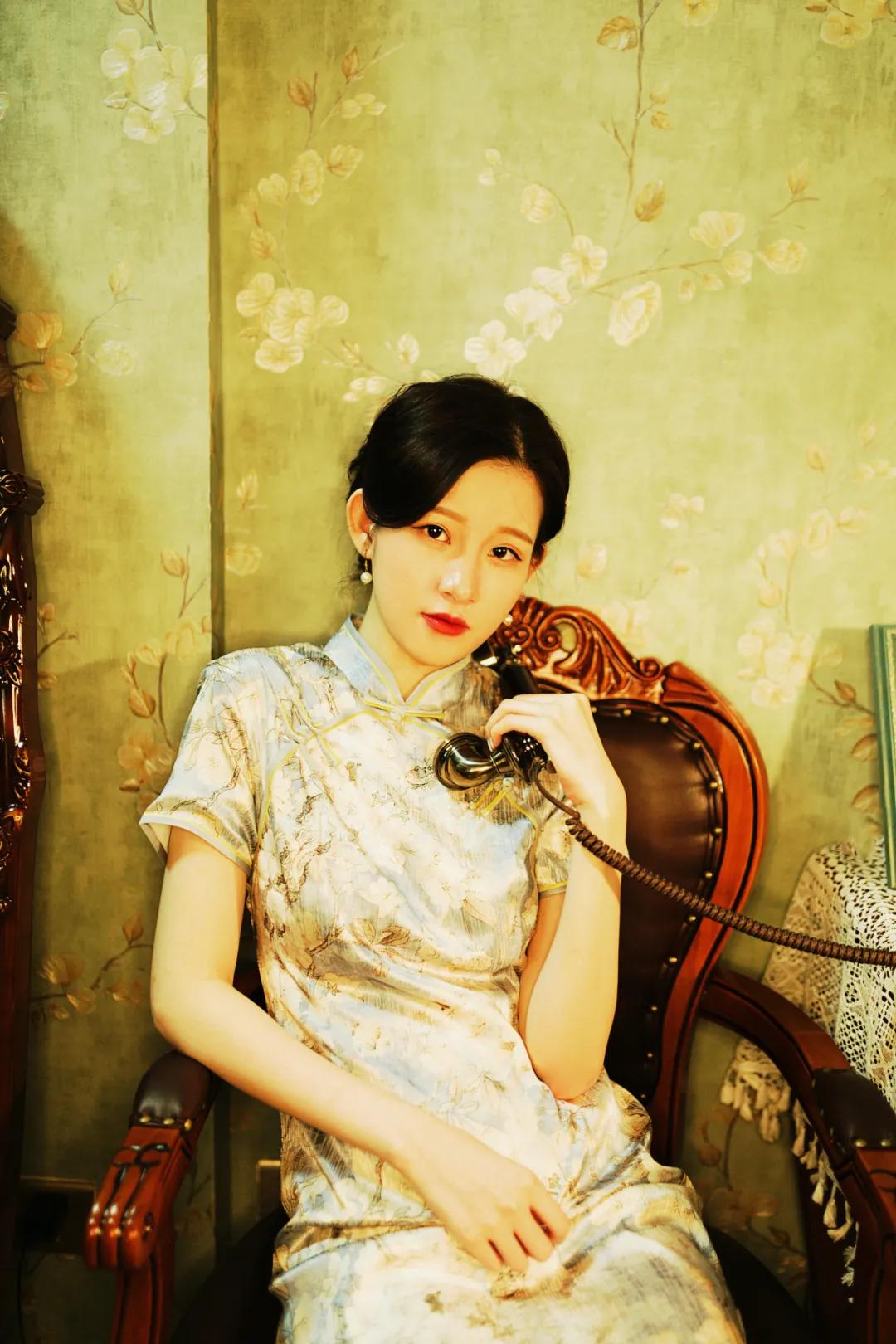 娣卞湷榫欏矖鏃楄鎷嶆憚鍐欑湡,娣卞湷榫欏矖鎷嶇収鍐欑湡鏃楄