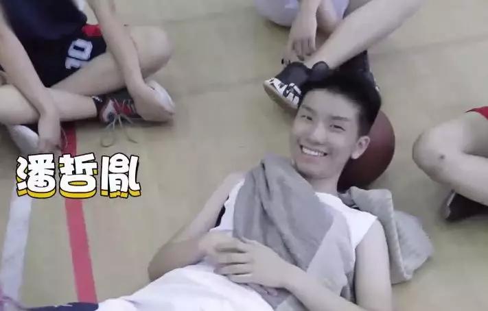 成人篮球场和幼儿球场一体设计,学校篮球球场设计