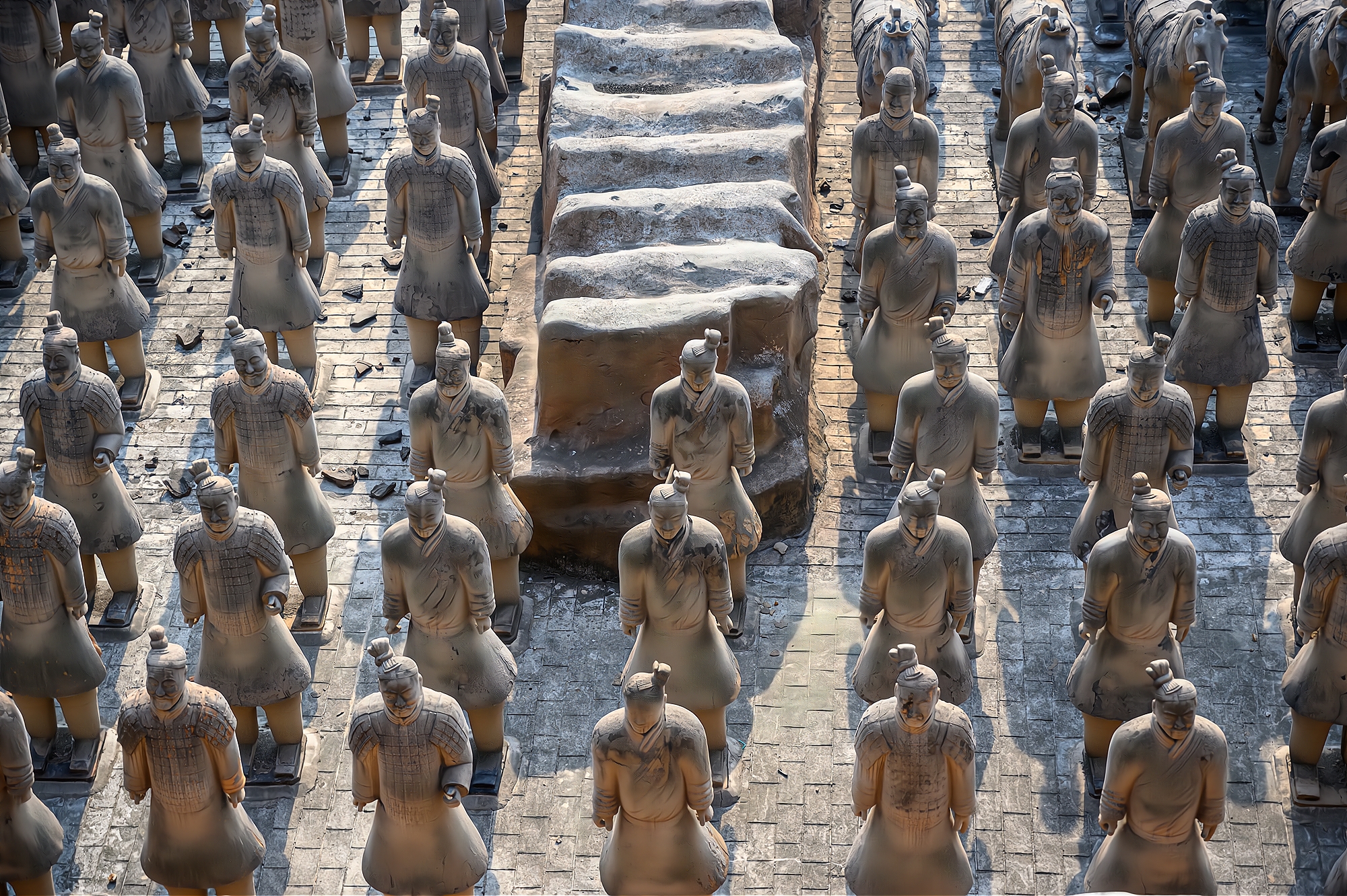 安徽兵马俑景区,安徽最大山寨兵马俑