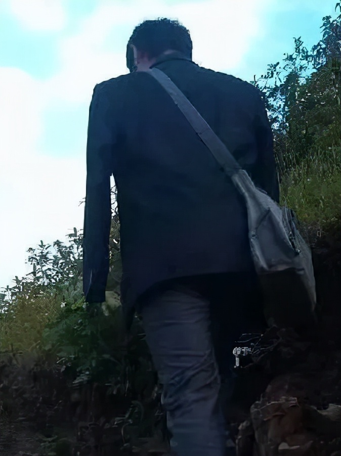 原创散文：“脑壳”大叔有个突出的特点，就是“爱胜”