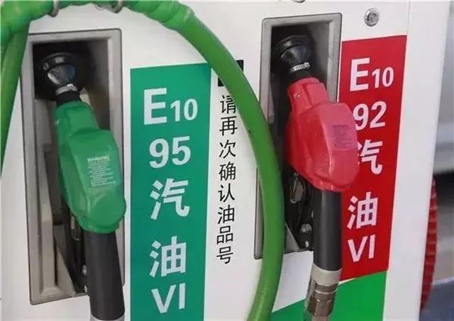 新手司机怎么加油划算,什么车加油929598