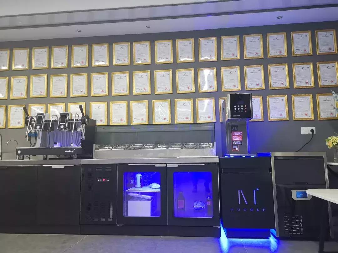 50家连锁茶饮创始人齐聚广州听小马宋、姚哲等分享定位学