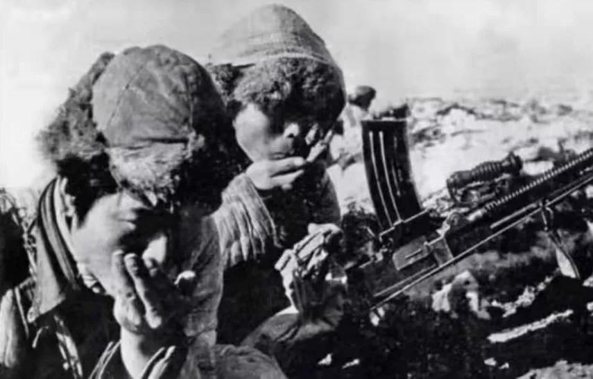 英雄归来放的歌曲,英雄归来里面的一战