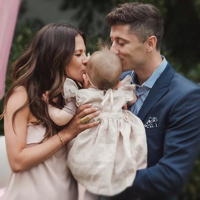 波兰球星莱万妻子安娜,莱万和他的妻子