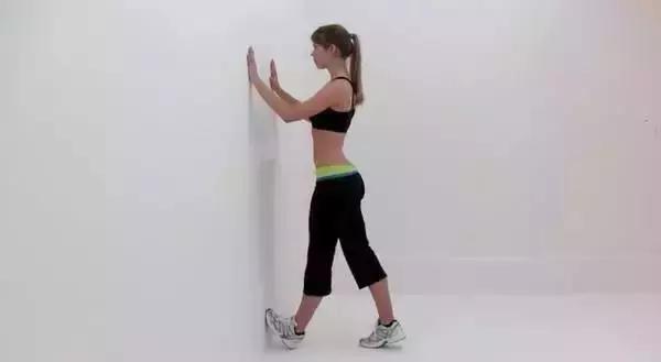 跑步后小腿跟腱与肌肉连接处酸痛,为什么跑步后小腿特别酸胀