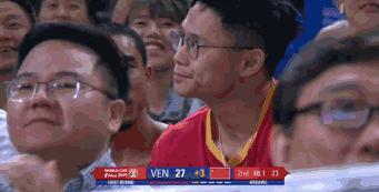 两个月前的边线球未解，现在又来个乌龙球！中国队，求你别急了