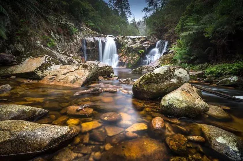 怎样使用偏振镜拍照,偏振镜拍人像的使用方法