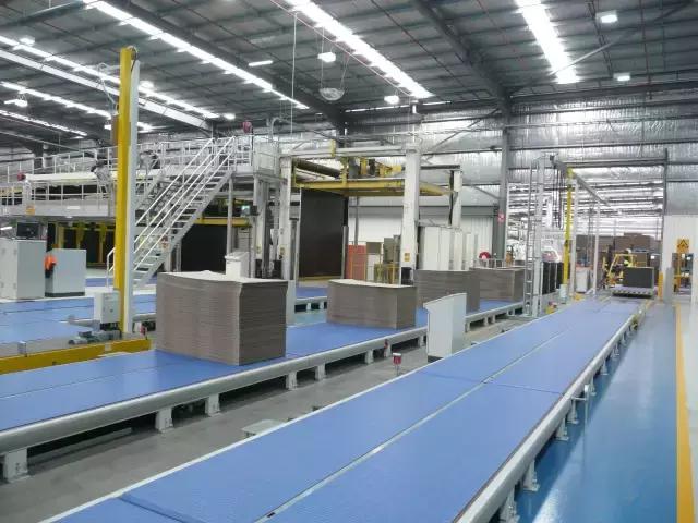 投资个智能纸箱厂多少钱 (投资大型纸箱厂前景如何)