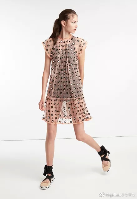 大牌的“嫡骨肉”，副线的“买得起”